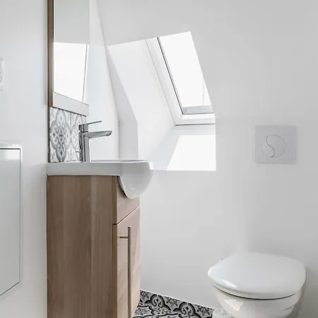 Studio Refait A Neuf Dernier Etage - 19 - 2p